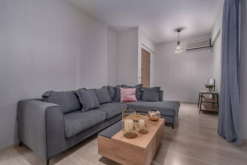 Peaceful 2 Bedroom In Glyfada Center Atene Esterno foto