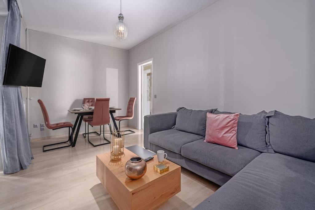 Peaceful 2 Bedroom In Glyfada Center Atene Esterno foto