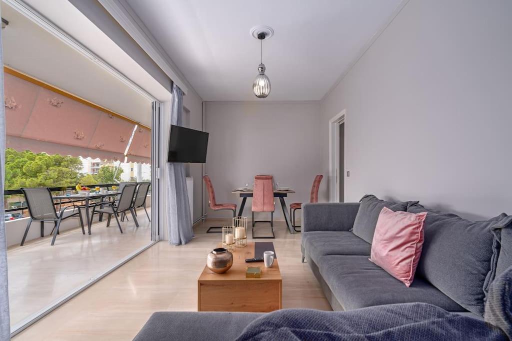 Peaceful 2 Bedroom In Glyfada Center Atene Esterno foto