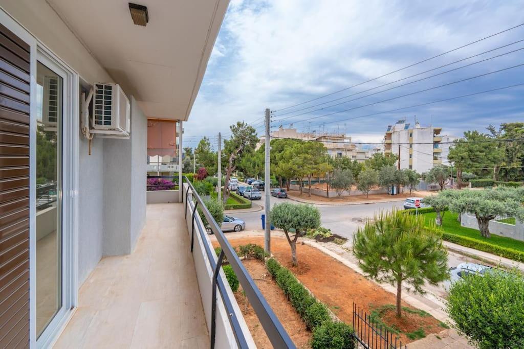 Peaceful 2 Bedroom In Glyfada Center Atene Esterno foto